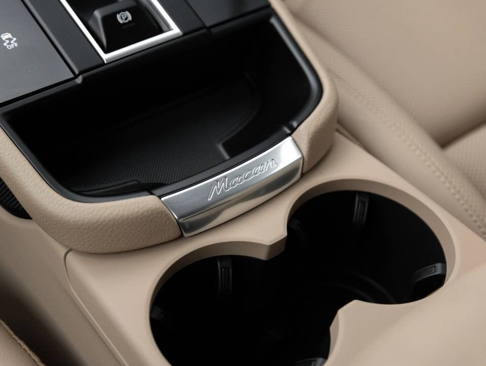 2025 Porsche Macan Macan