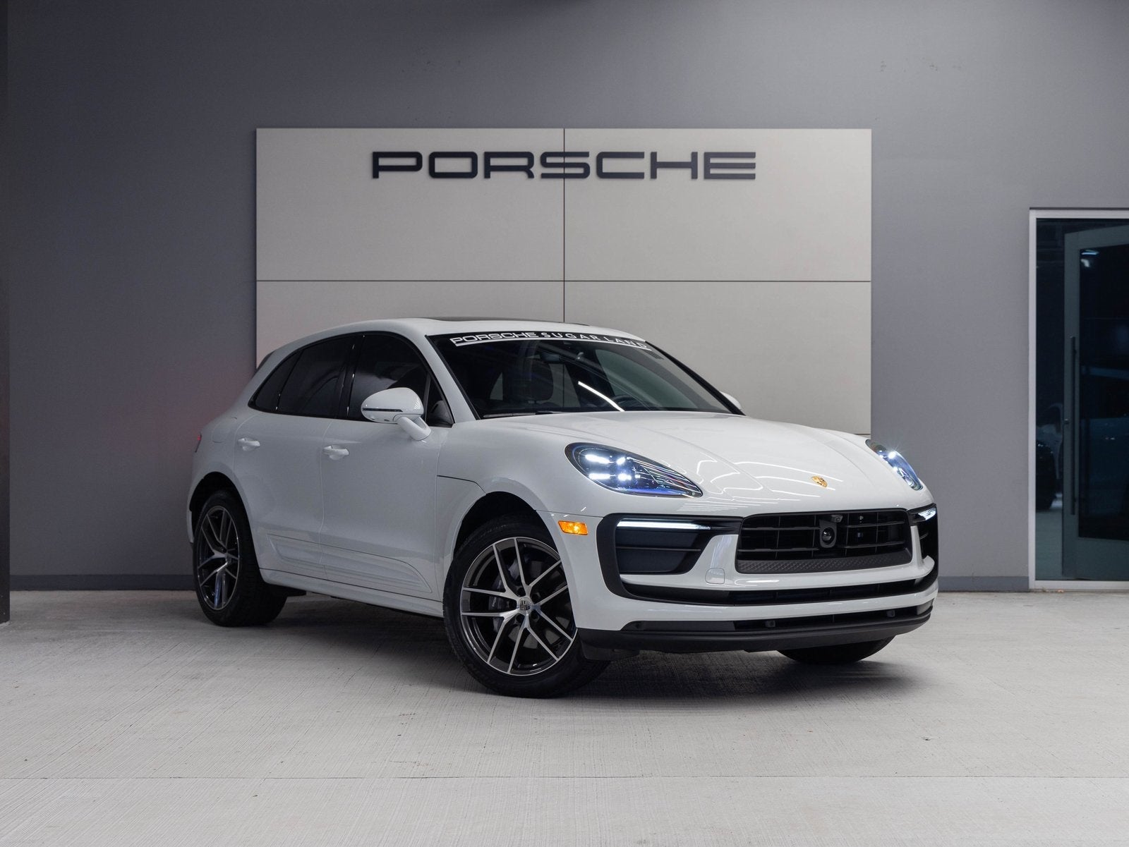 2025 Porsche Macan Macan