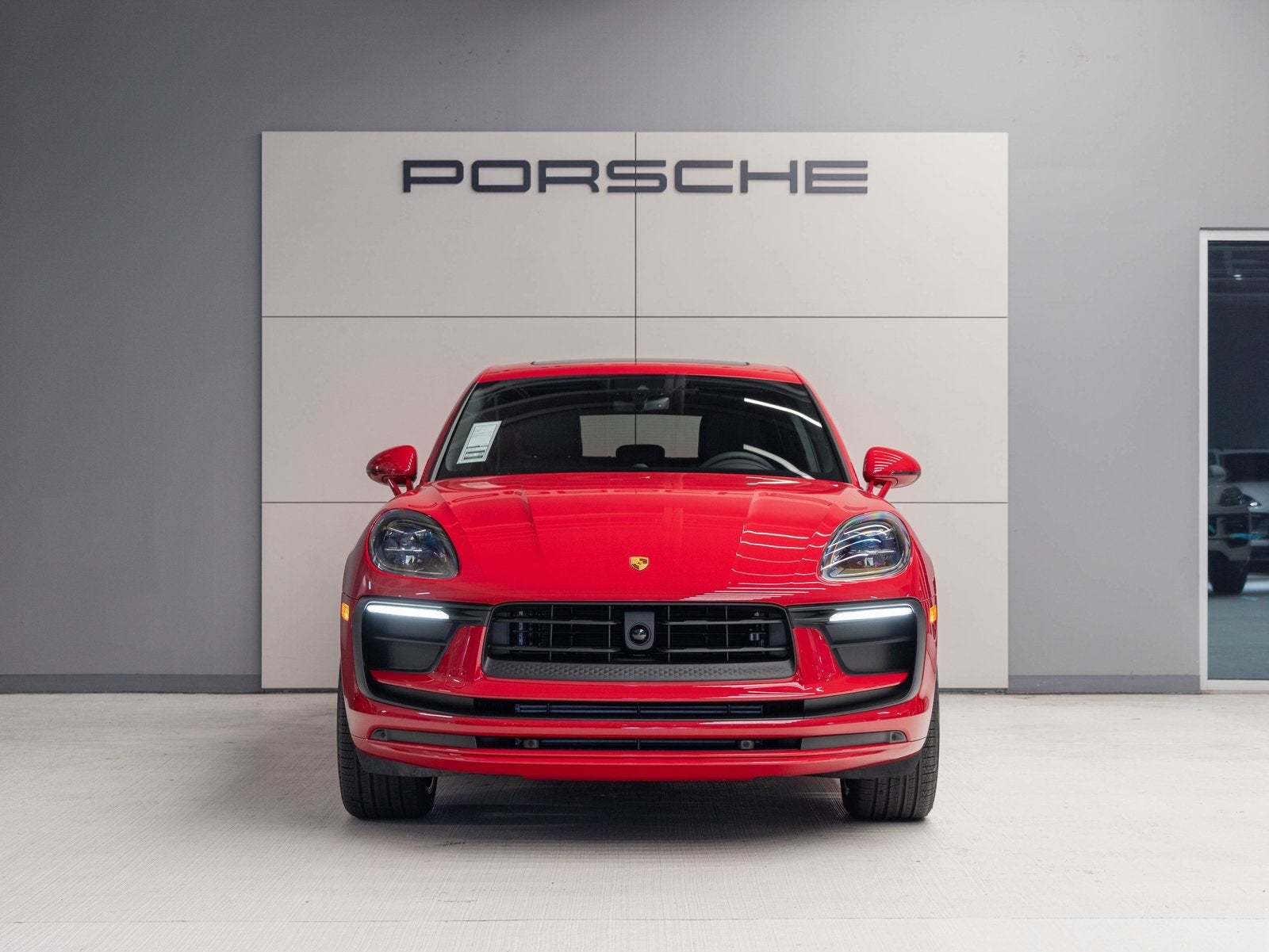 2025 Porsche Macan Macan