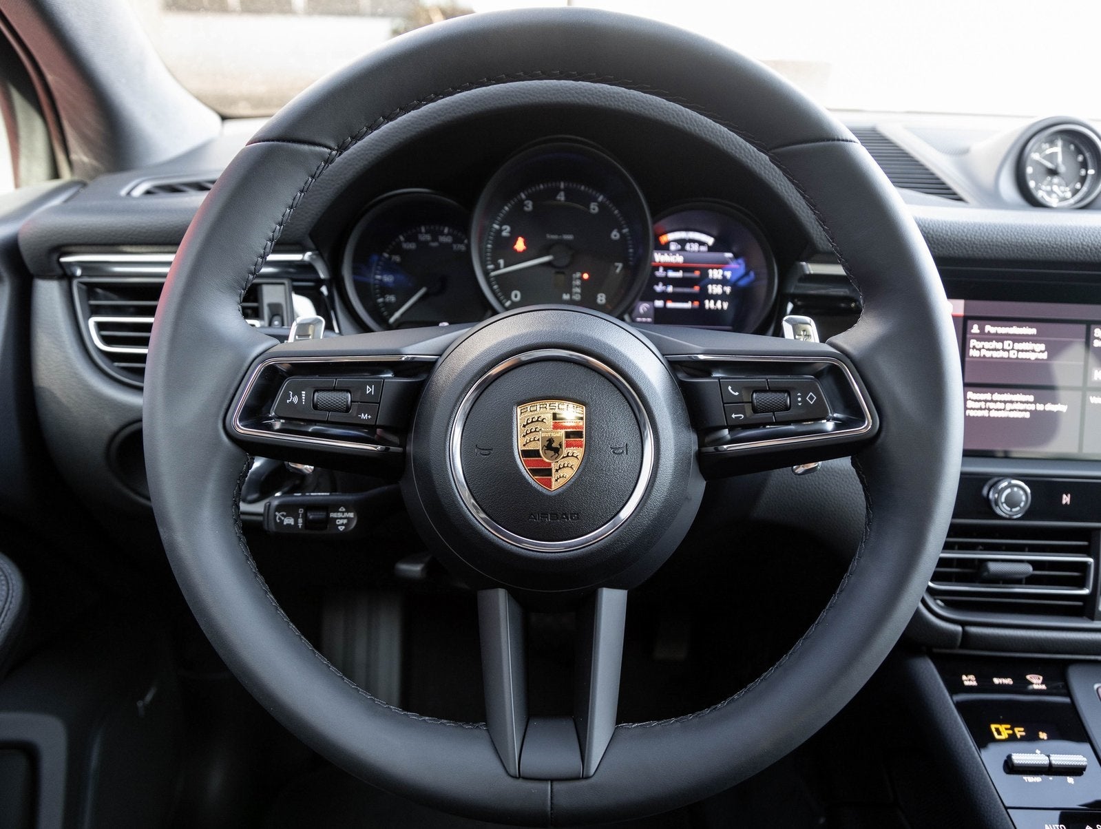 2025 Porsche Macan Macan