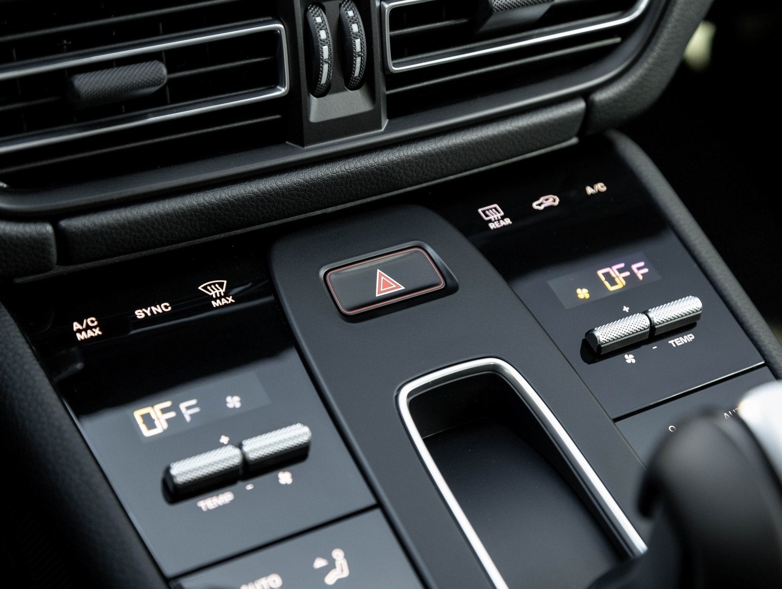 2025 Porsche Macan Macan