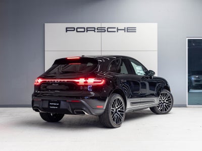 2026 Porsche Macan Macan
