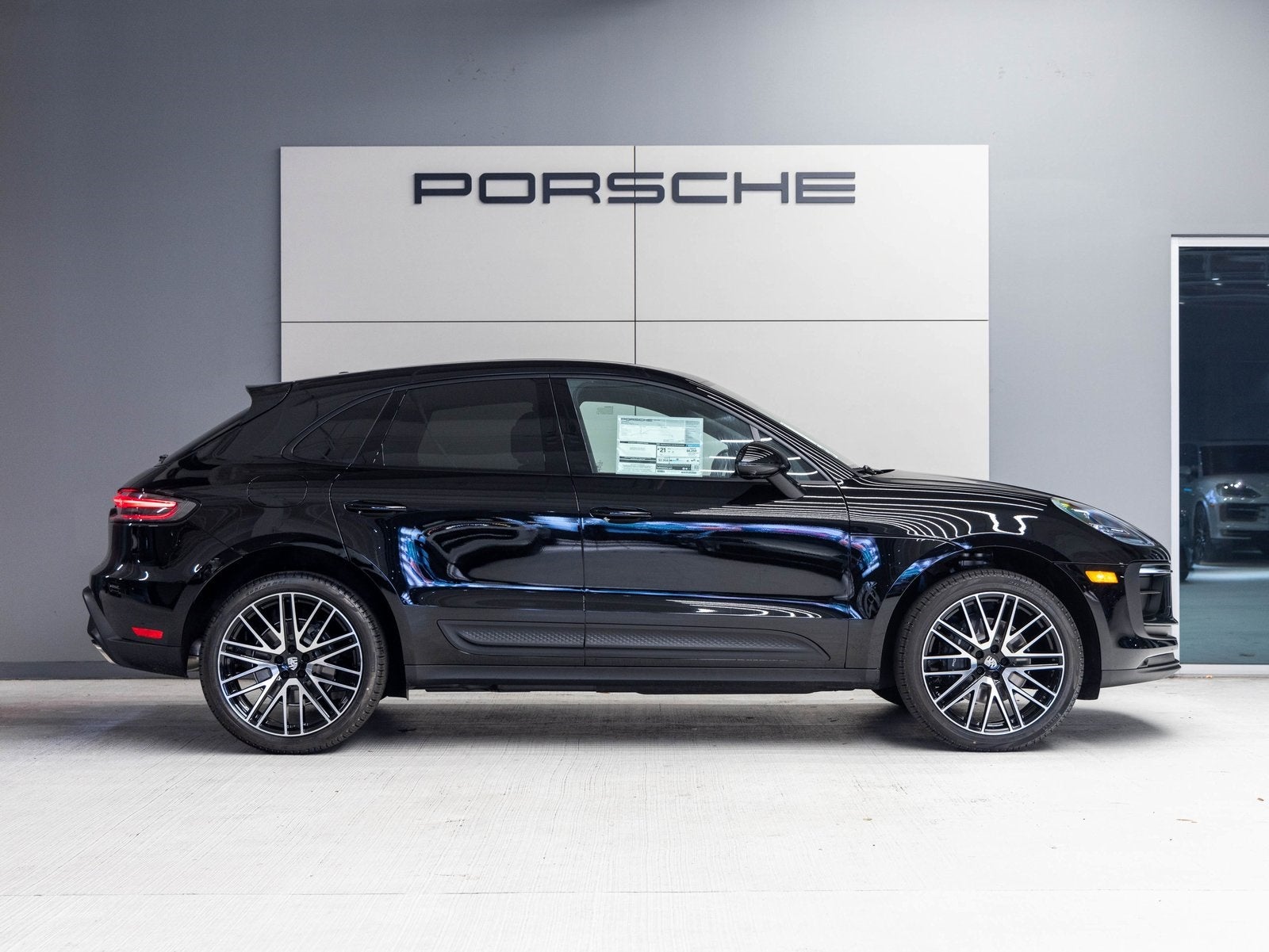 2026 Porsche Macan Macan