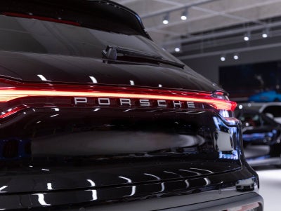 2026 Porsche Macan Macan