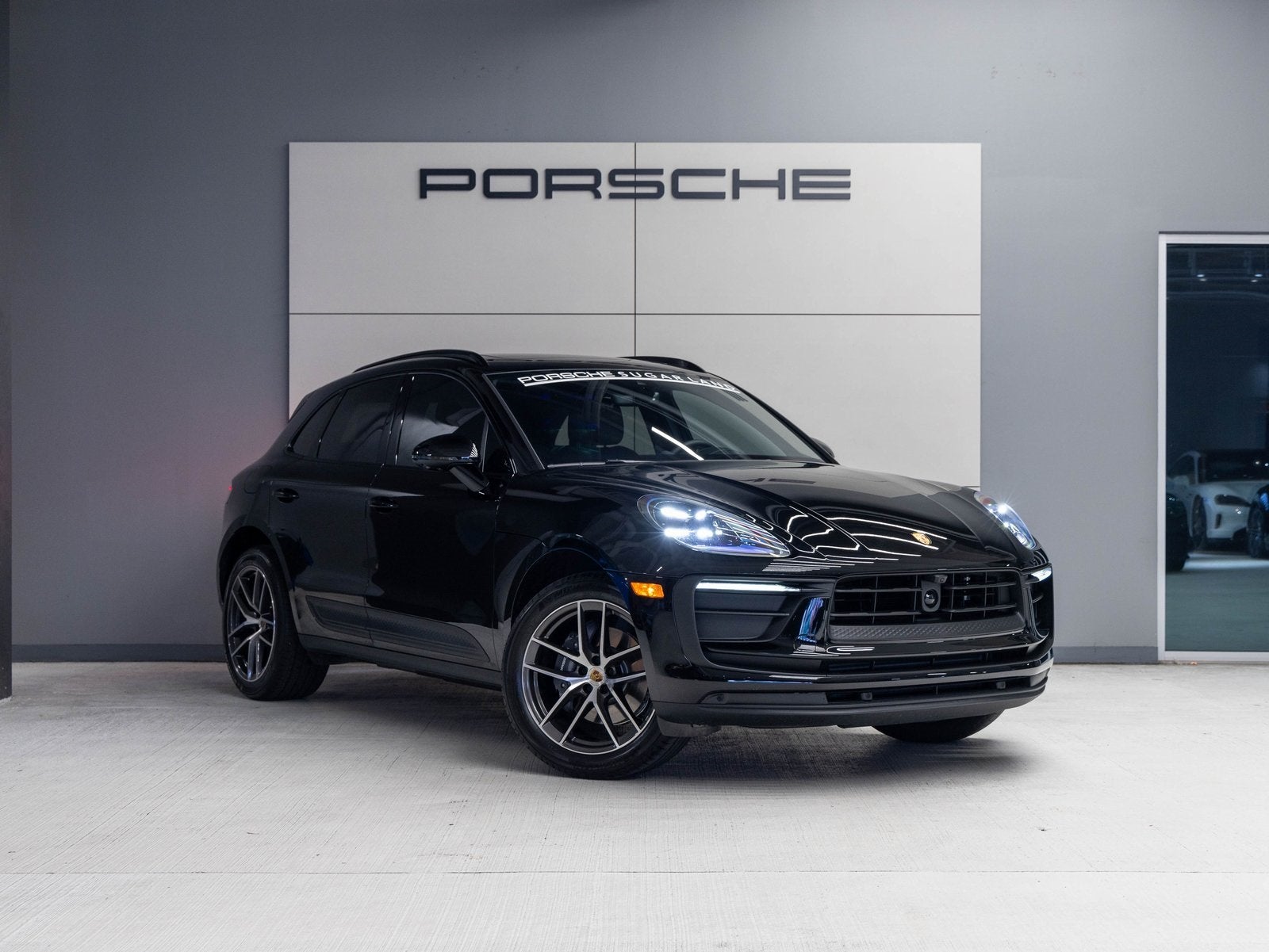 2026 Porsche Macan Macan