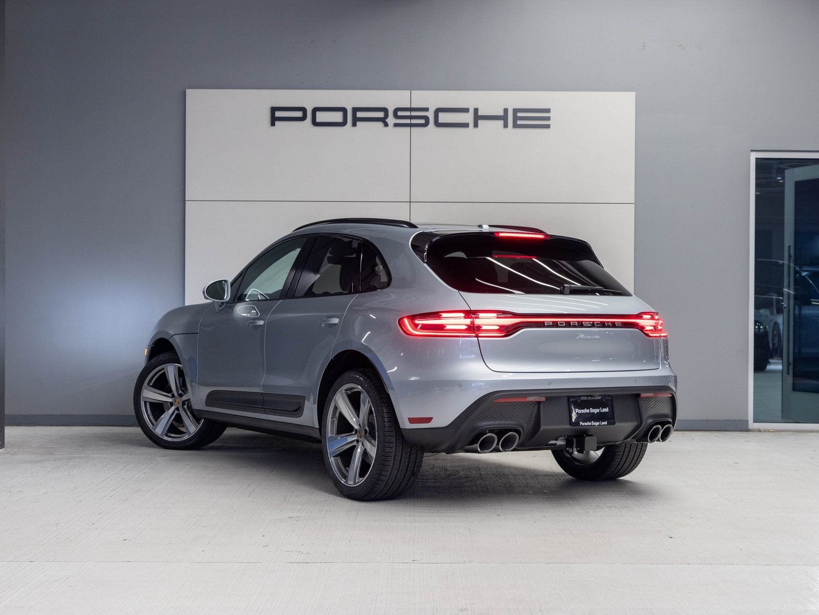 2026 Porsche Macan Macan