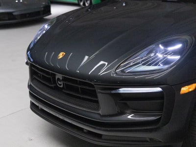 2026 Porsche Macan Macan