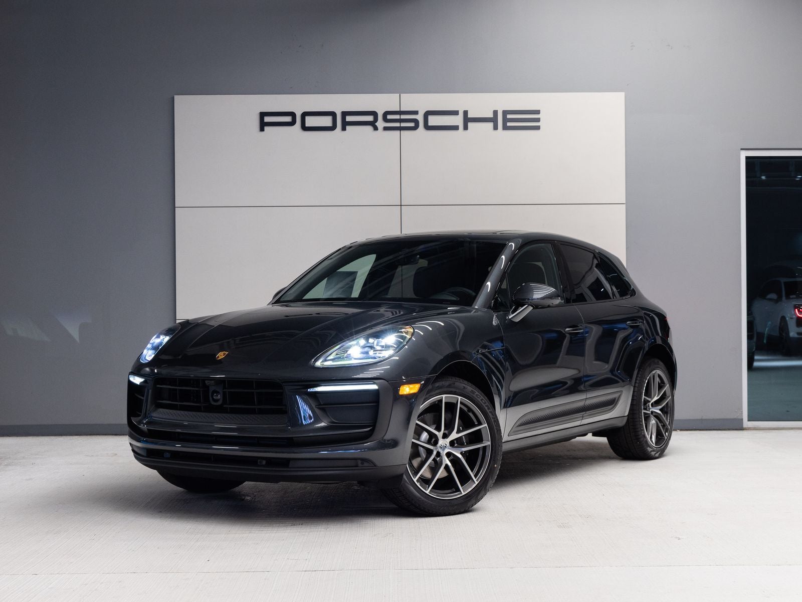 2026 Porsche Macan Macan