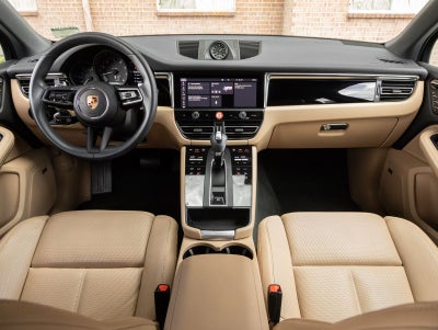 2023 Porsche Macan AWD
