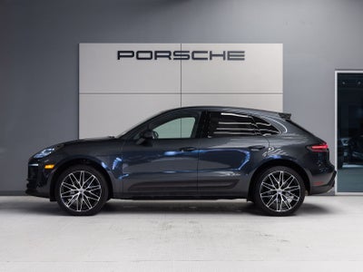 2023 Porsche Macan AWD