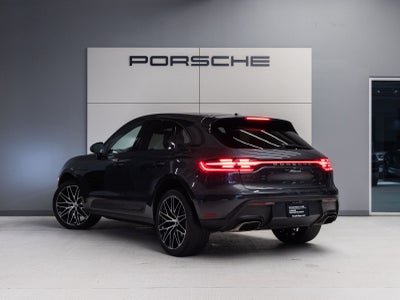 2023 Porsche Macan AWD
