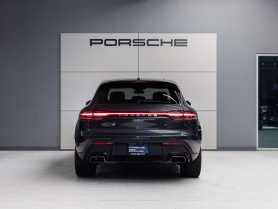 2023 Porsche Macan AWD