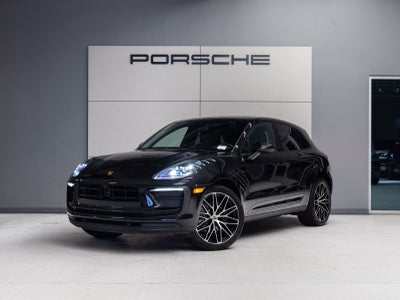 2023 Porsche Macan AWD