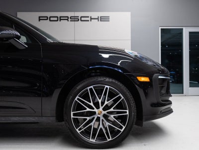 2023 Porsche Macan AWD