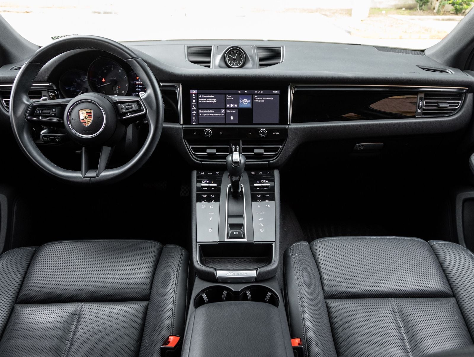 2023 Porsche Macan AWD