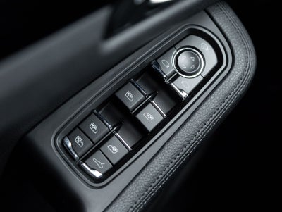2023 Porsche Macan AWD
