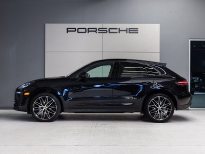 2023 Porsche Macan AWD