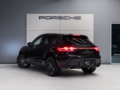 2023 Porsche Macan AWD