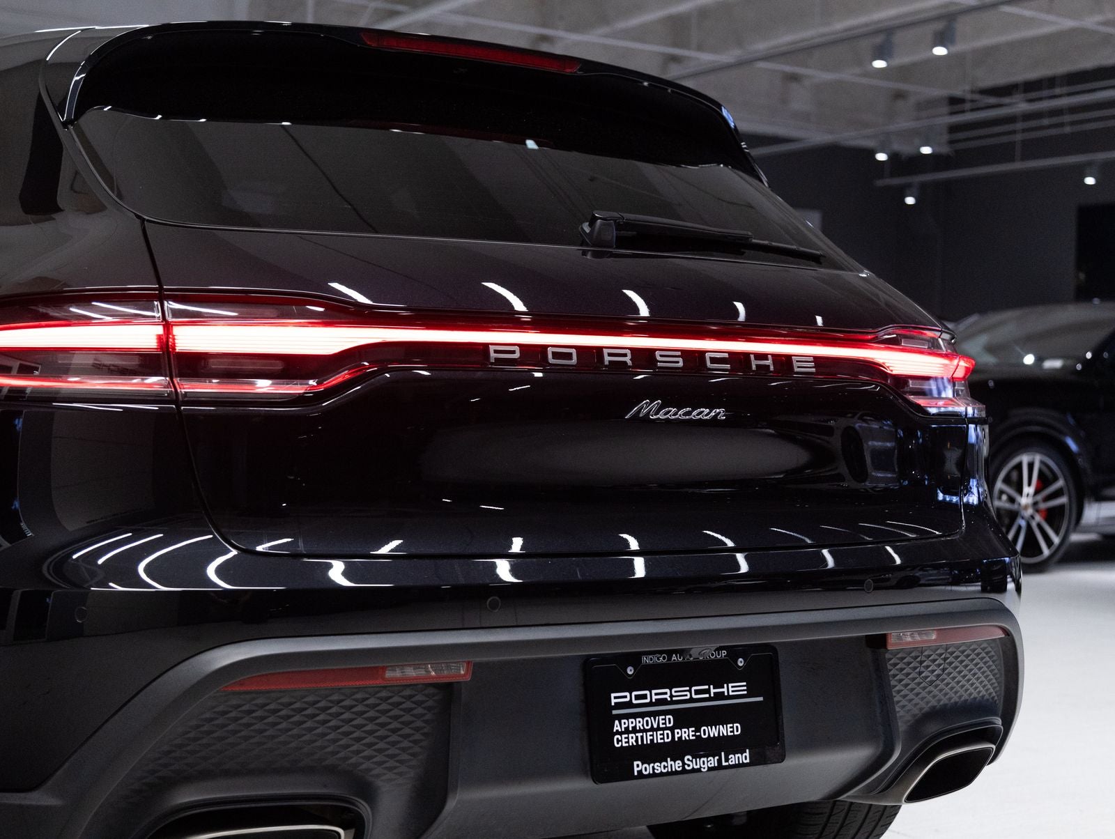 2023 Porsche Macan AWD