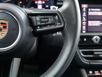 2025 Porsche Macan Macan