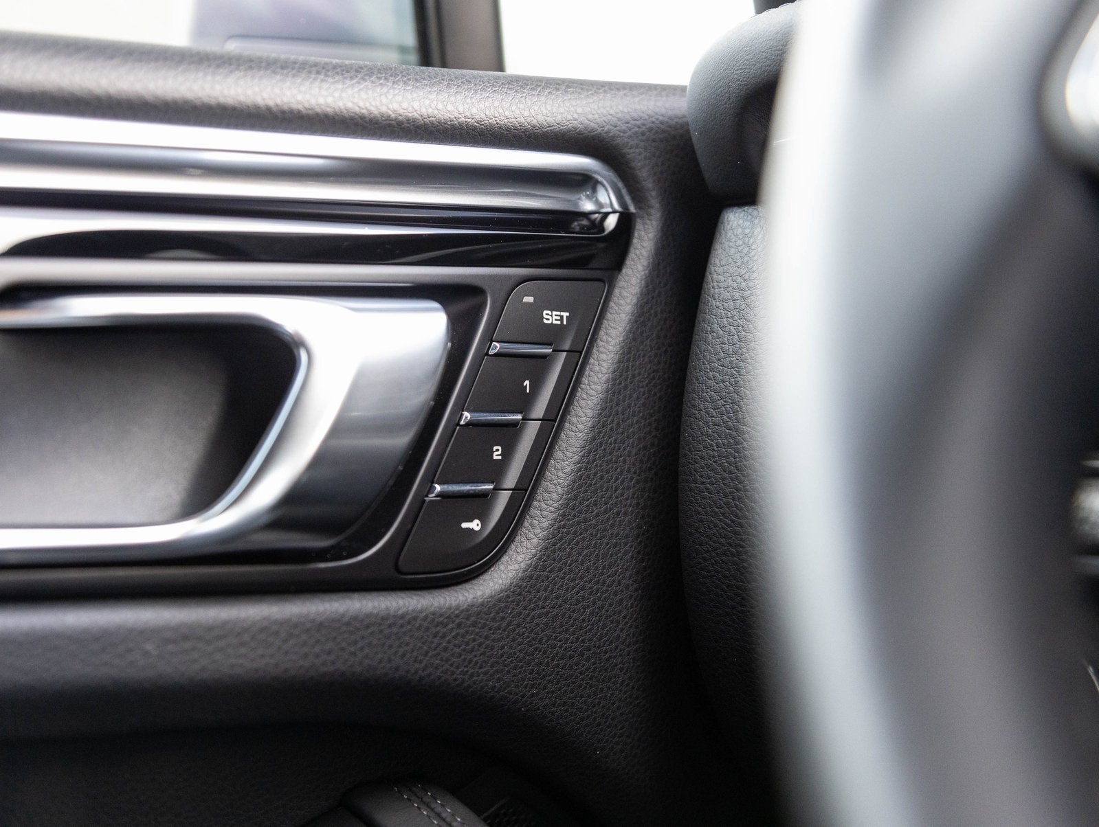 2025 Porsche Macan Macan