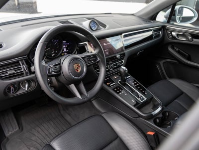 2025 Porsche Macan Macan