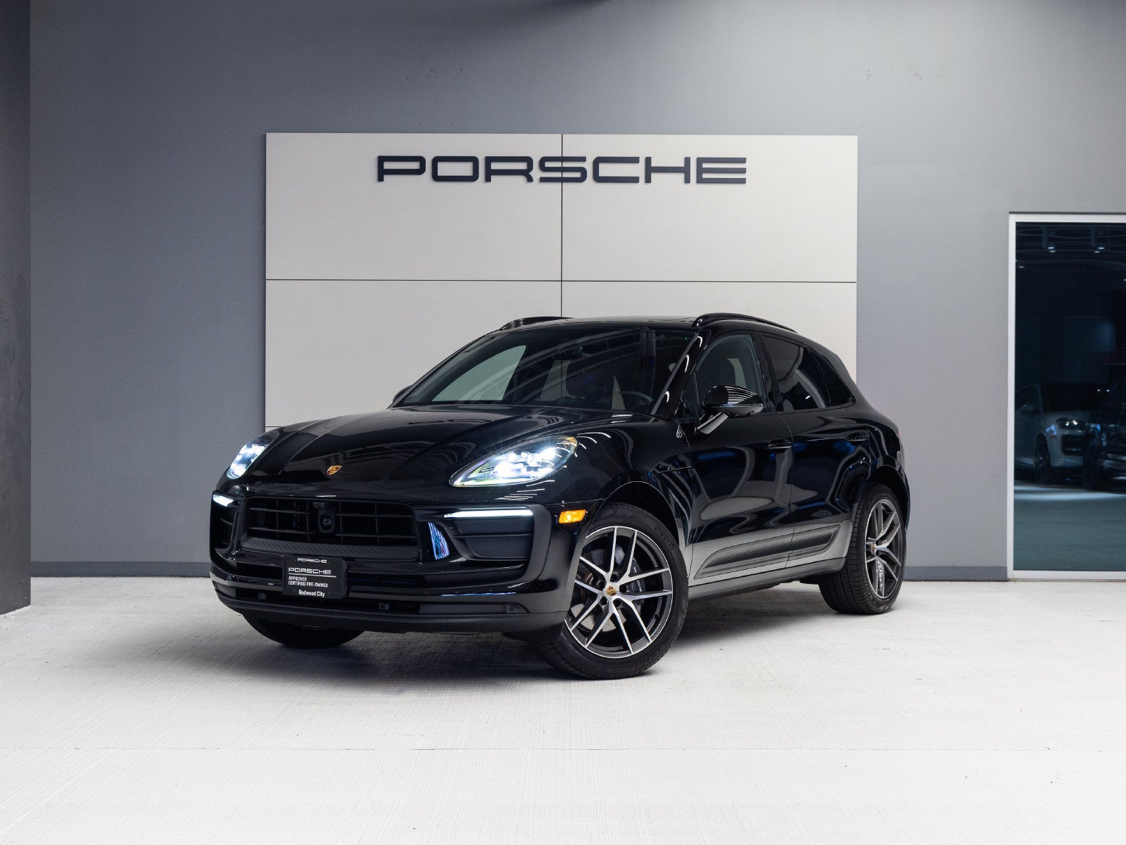 2026 Porsche Macan Macan