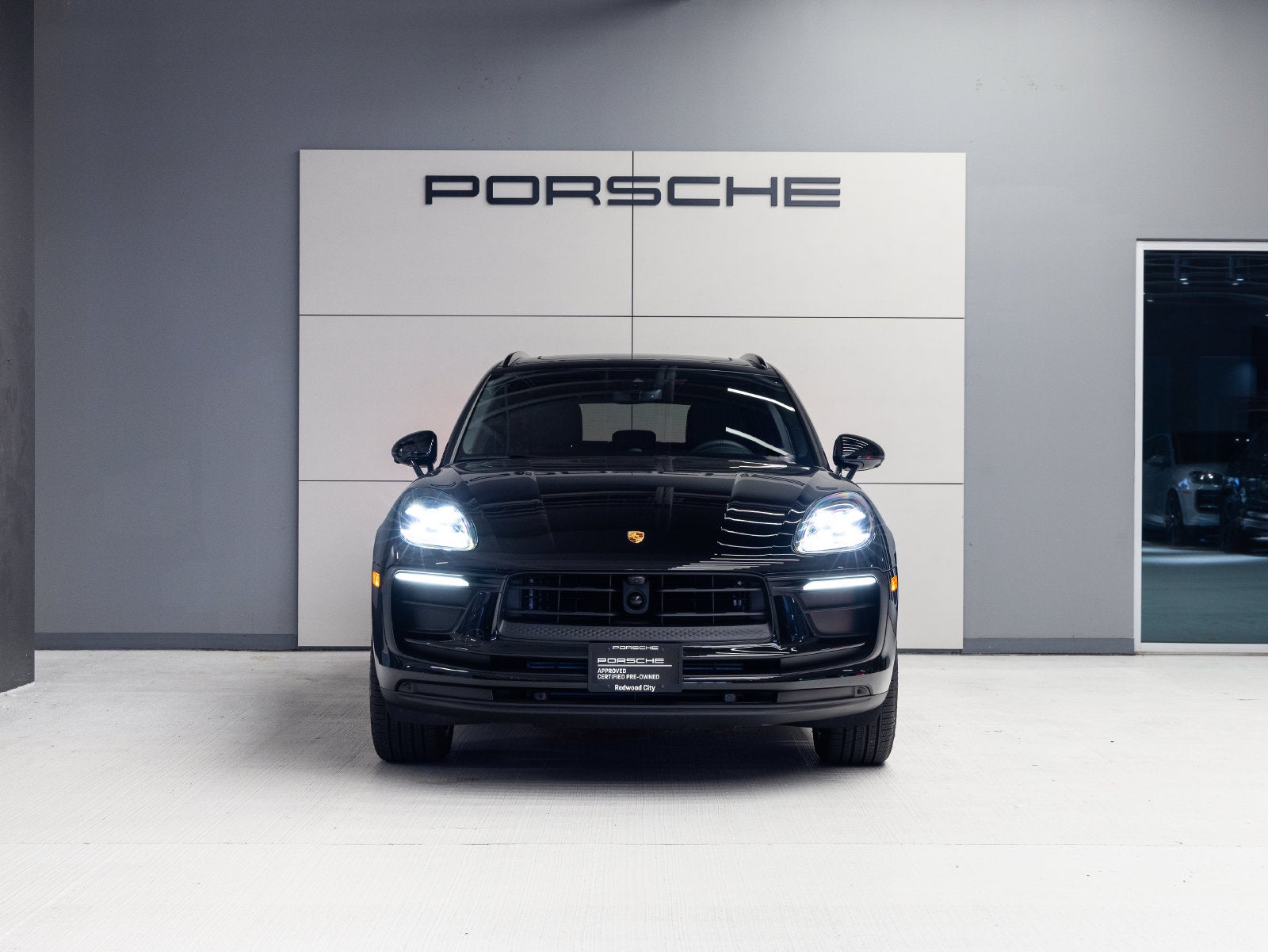 2026 Porsche Macan Macan