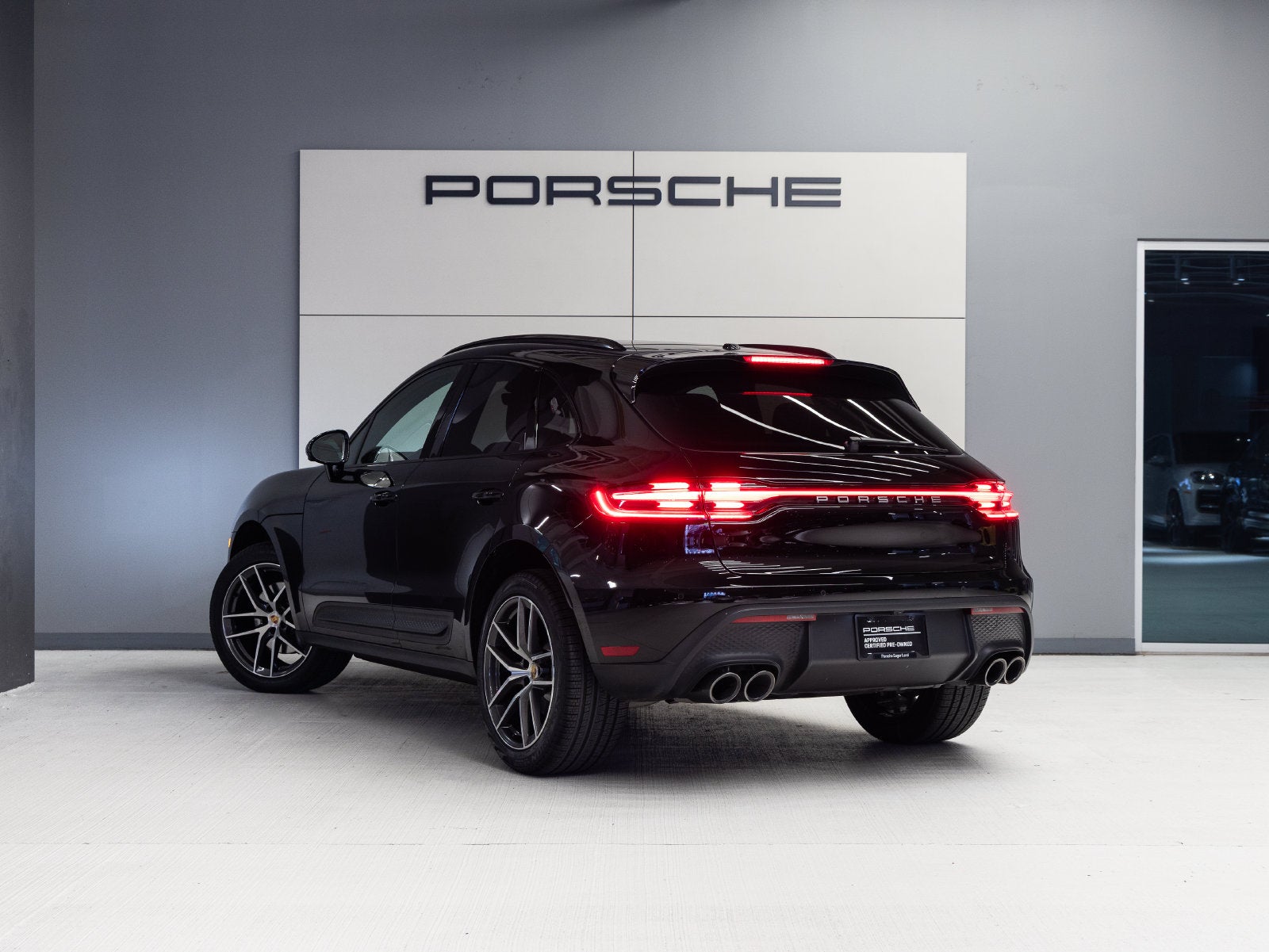 2026 Porsche Macan Macan
