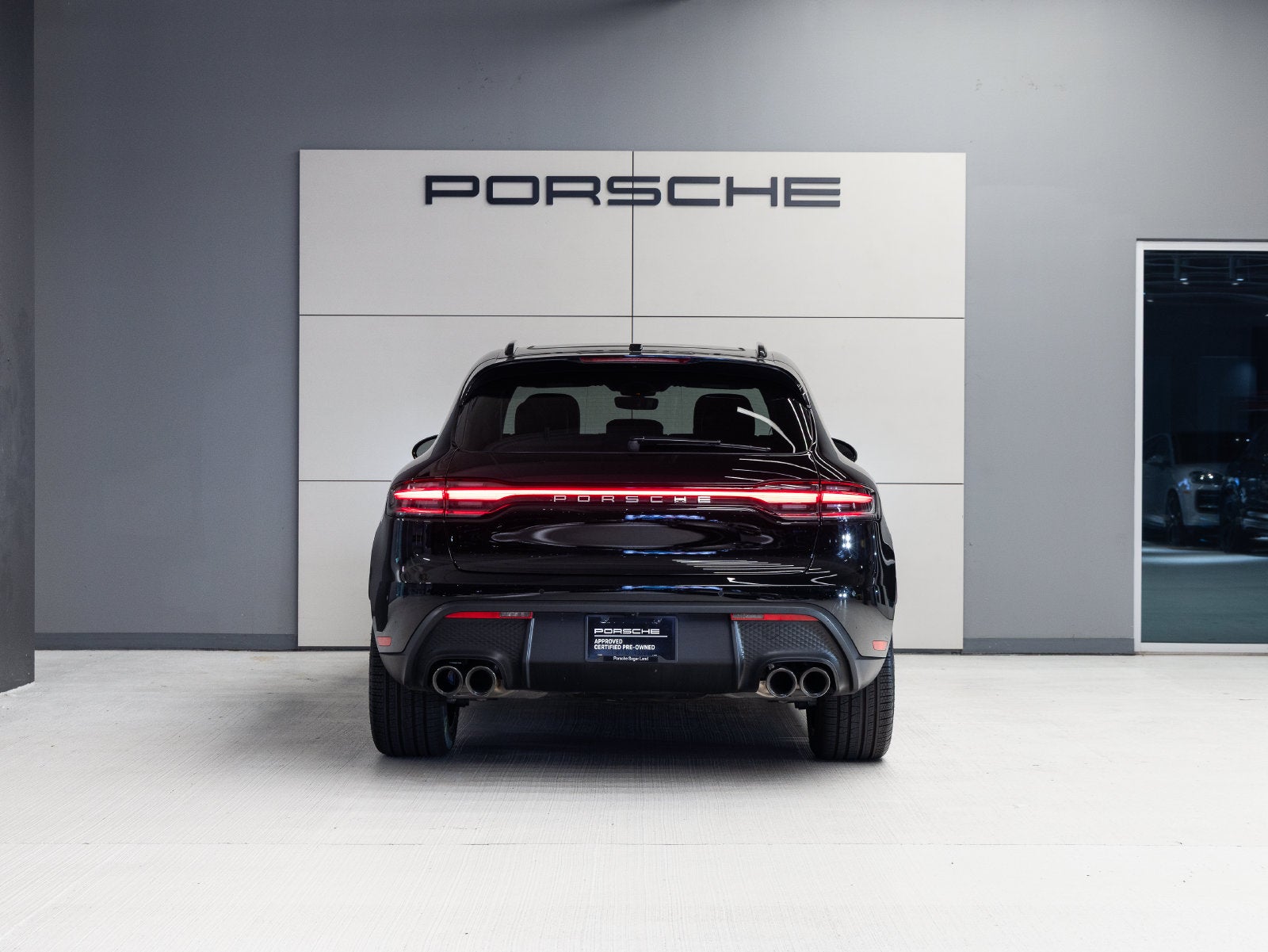 2026 Porsche Macan Macan