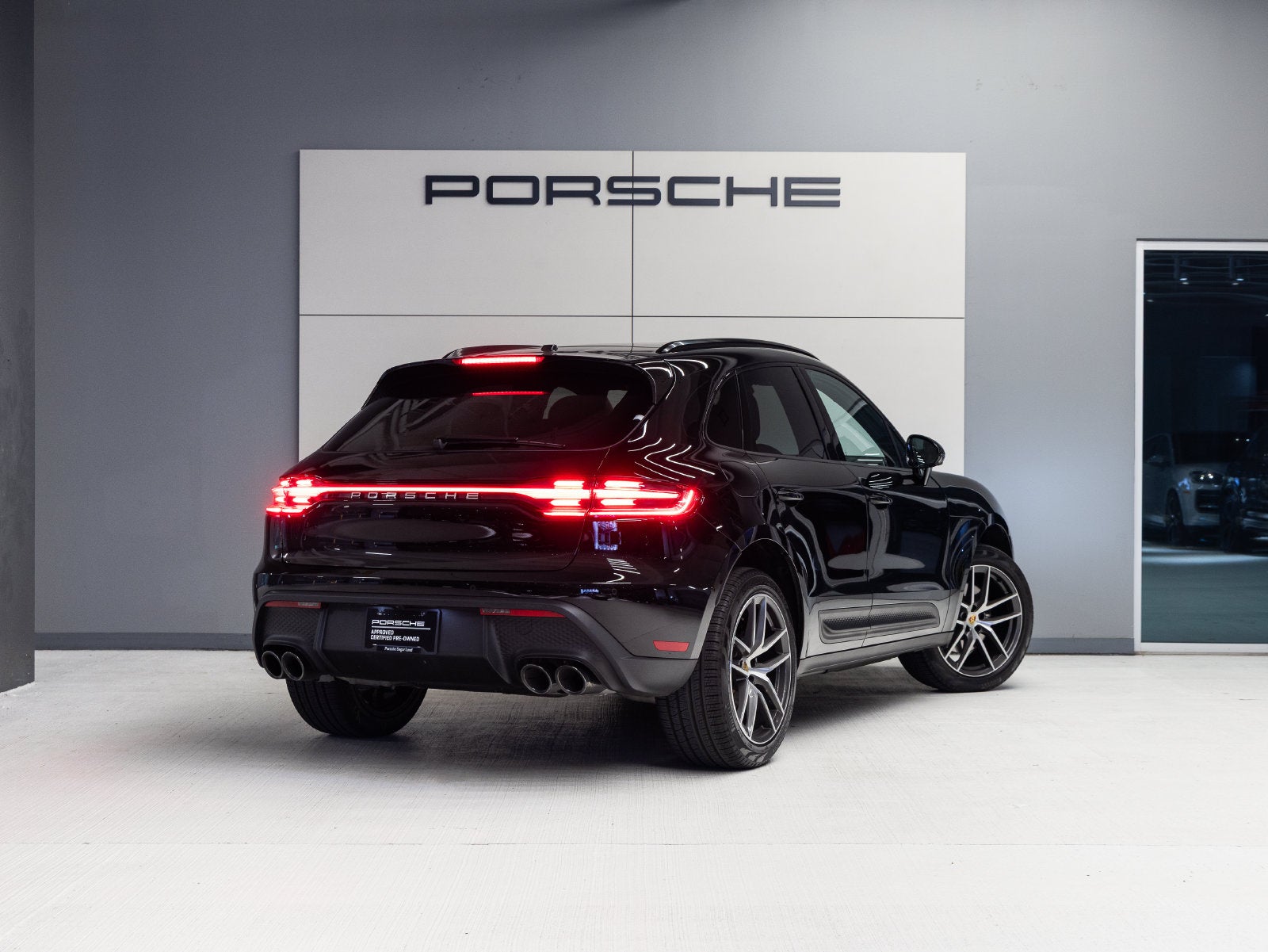 2026 Porsche Macan Macan