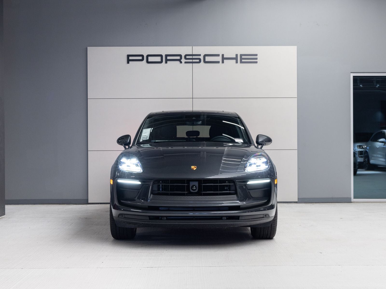 2026 Porsche Macan AWD