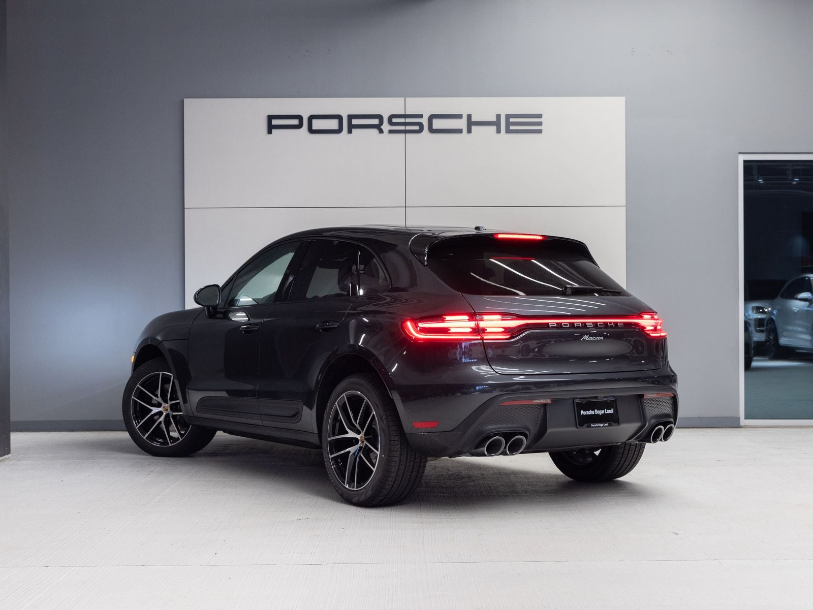 2026 Porsche Macan AWD