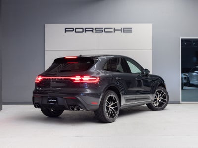 2026 Porsche Macan AWD