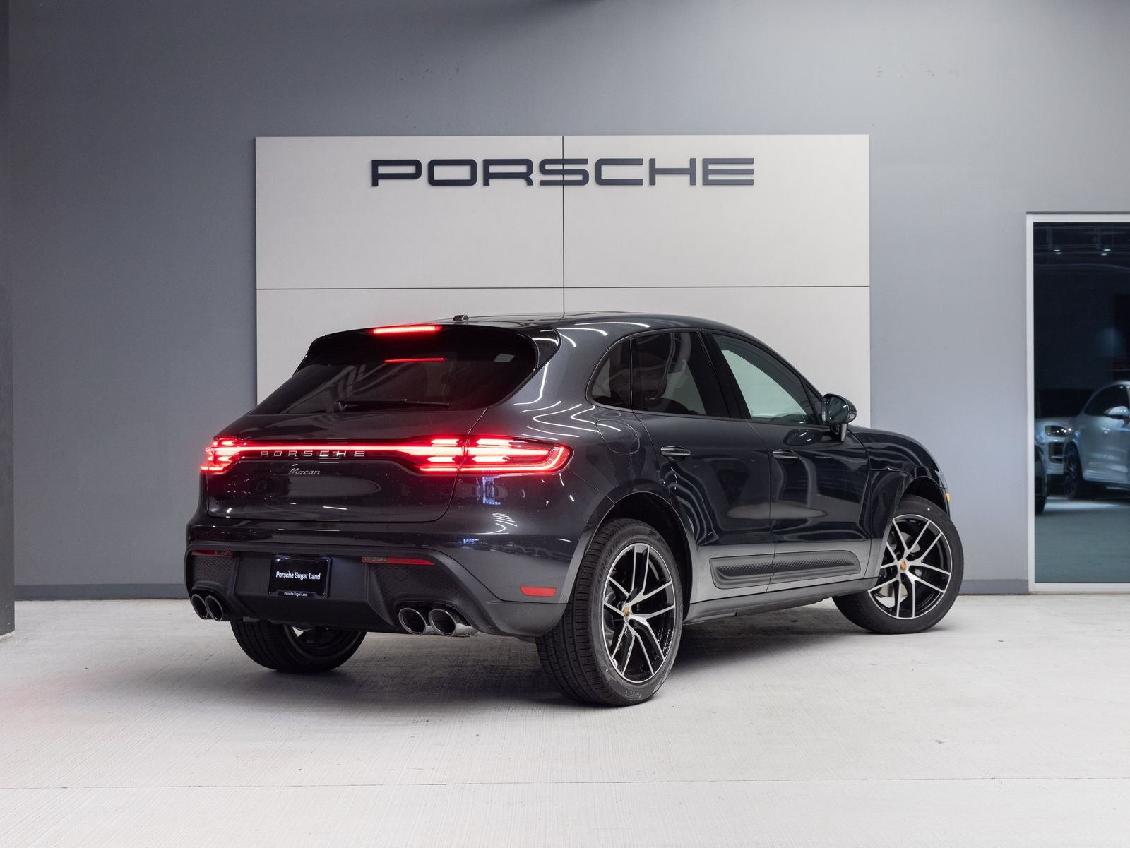 2026 Porsche Macan AWD