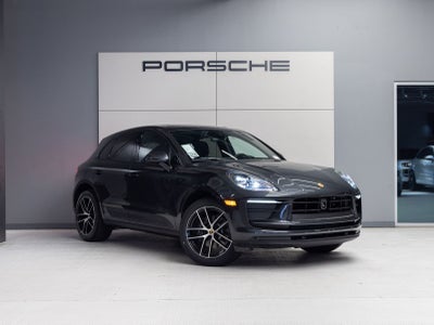 2026 Porsche Macan AWD