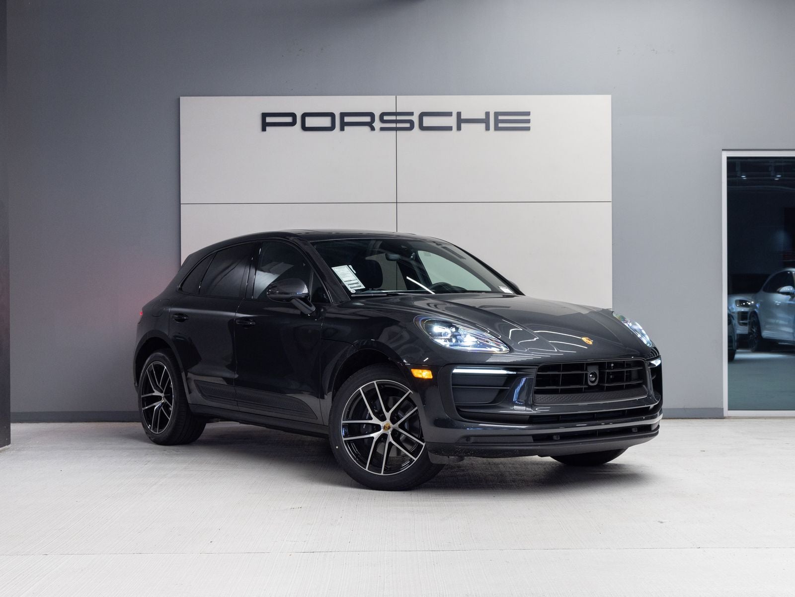 2026 Porsche Macan AWD