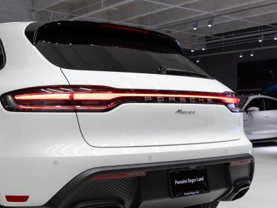 2026 Porsche Macan Macan