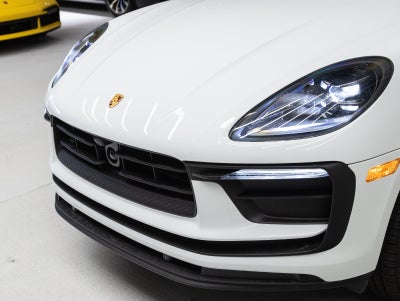 2026 Porsche Macan Macan