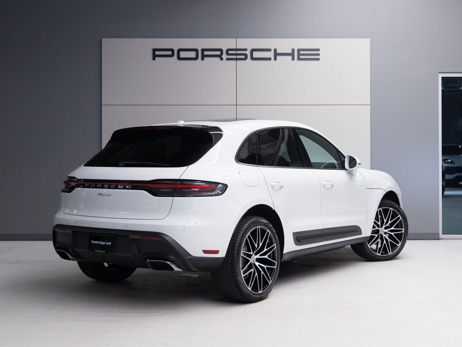 2026 Porsche Macan Macan