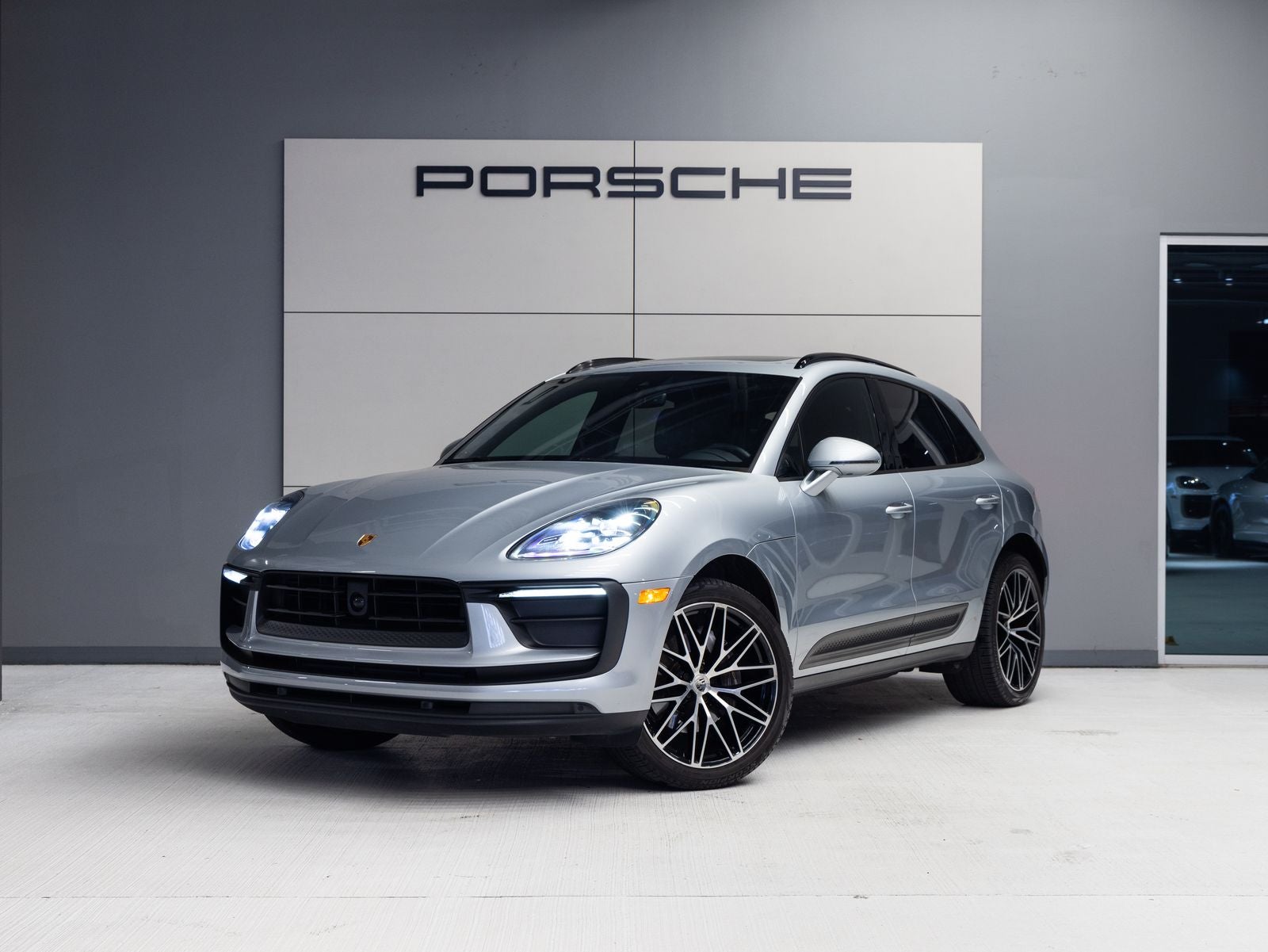 2024 Porsche Macan Macan