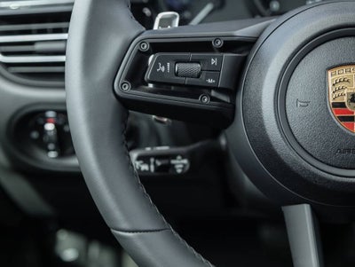 2025 Porsche Macan Macan T