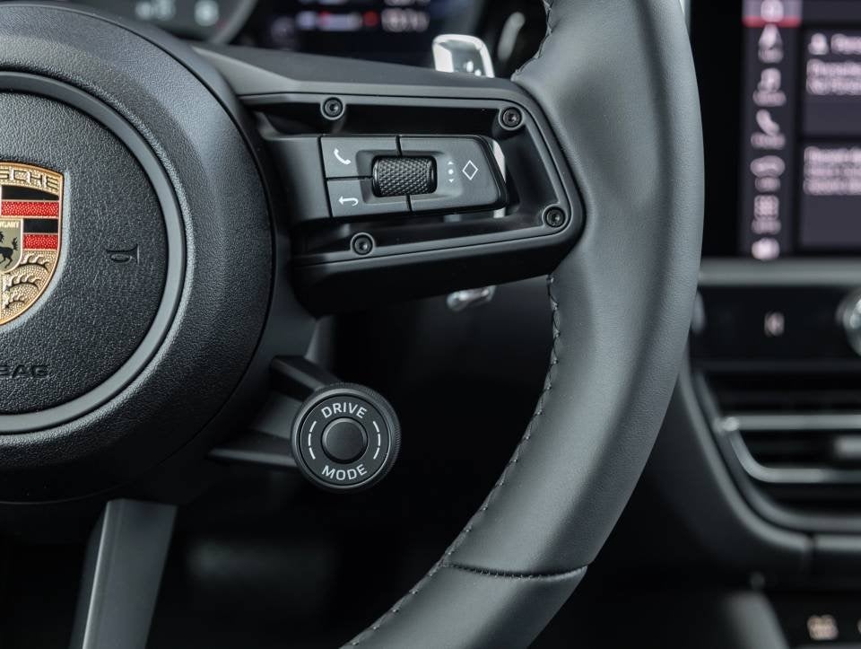 2025 Porsche Macan Macan T