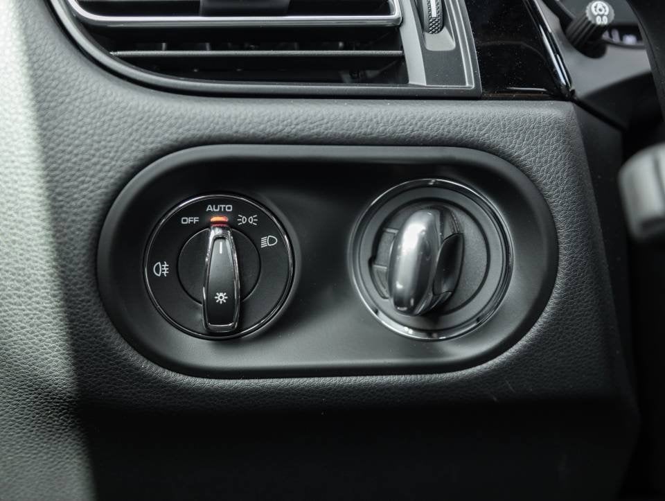 2025 Porsche Macan Macan T