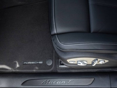 2025 Porsche Macan Macan T