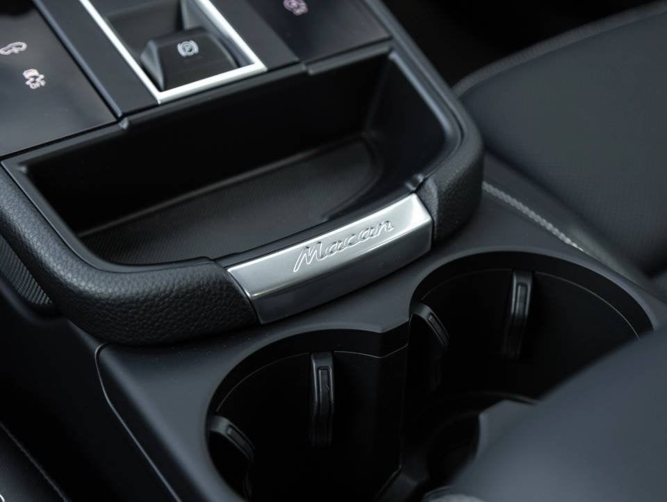 2025 Porsche Macan Macan T