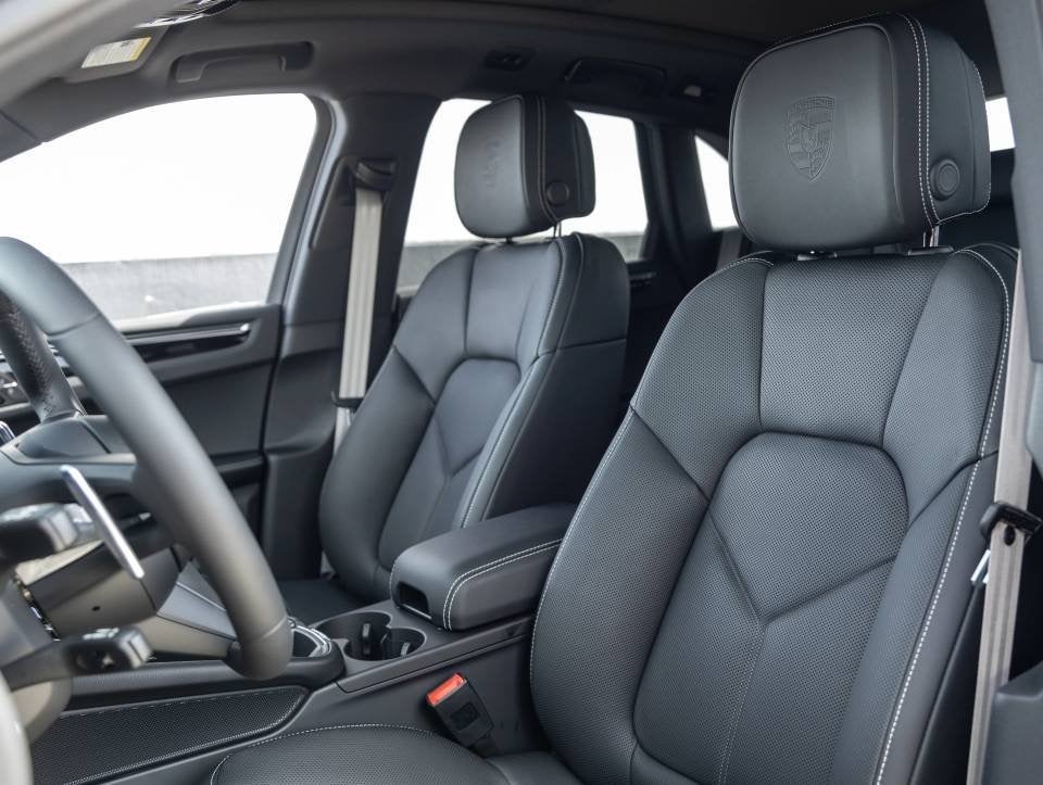 2025 Porsche Macan Macan T