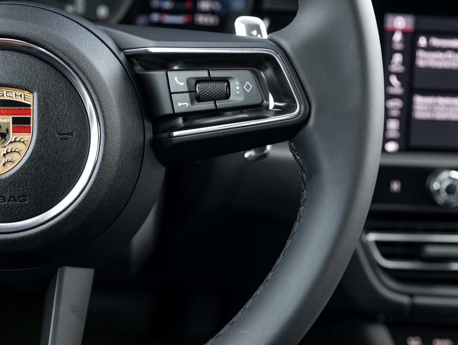 2025 Porsche Macan Macan