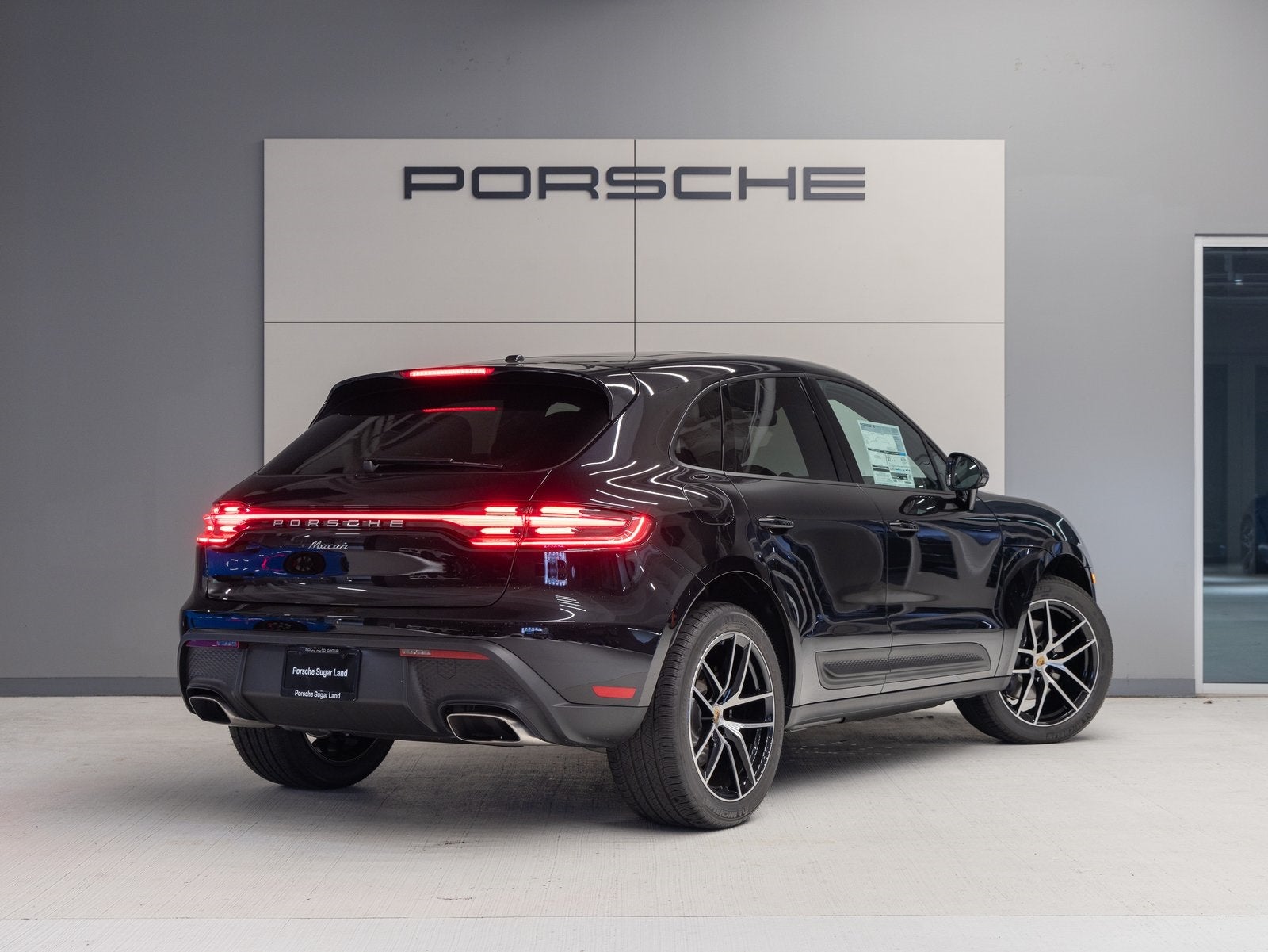 2025 Porsche Macan Macan