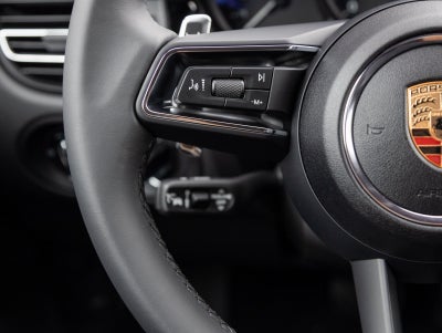 2025 Porsche Macan Macan